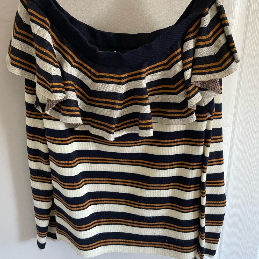 OFF THE SHOULDER RUFFLE SWEATER